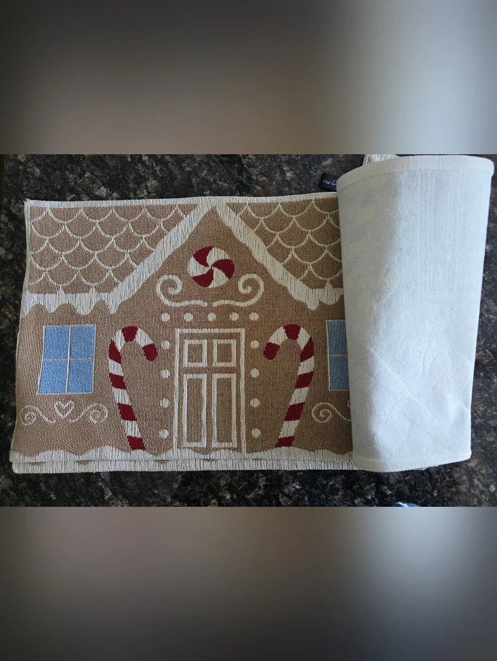 Tahari Holiday Gingerbread Placemat Set Of 4 NWT